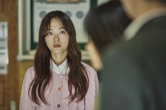 팟캐스트 ‘배우 언니‘가 5일 방송 ‘판사 김혜수, UFO 전여빈, 로봇 김현주...올해 OTT 추천작 8’에서 여성 배우들의 활약이 기대되는 OTT 신작 8편을 추천한다. [사진 BH엔터테인먼트, 넷플릭스, 티빙]