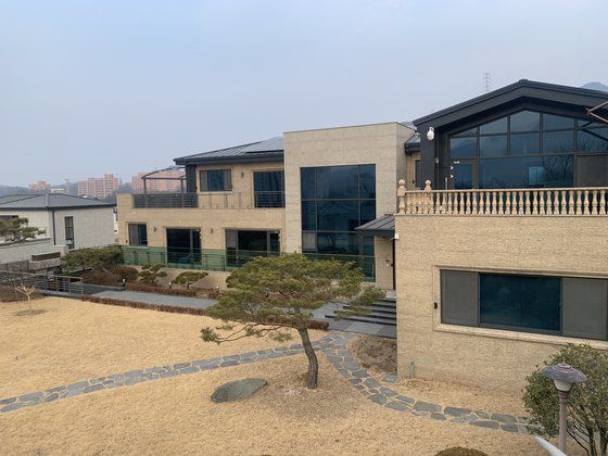 박근혜 전 대통령이 퇴원 후 머물 것으로 알려진 대구시 달성군 유가읍 한 전원주택 모습. 김정석 기자