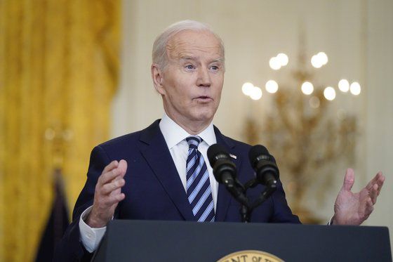 우크라이나 내무부가 24일(현지시간) 새벽에 키예프 지역의 국경 시설이 러시아군 공습으로 파괴됐다고 발표했다. 우크라이나 내무부 페이스북 페이지