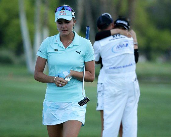 2017년 4벌타를 받고 우승을 놓친 렉시 톰슨. [중앙포토]