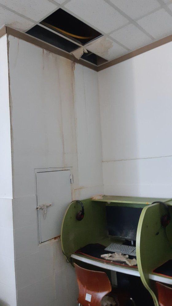 곰팡이, 물때 등이 가득한 신천지 대구교회 내부 모습. 독자제공