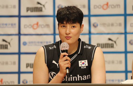 25일 미디어데이에서 이야기하는 김희진. [사진 대한배구협회]