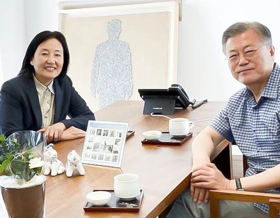 박영선 전 중소벤처기업부 장관과 문재인 전 대통령. [박영선 전 장관 페이스북]