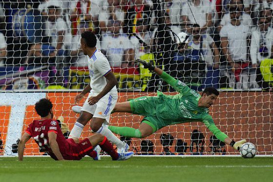 레알 수문장 쿠르투아는 9개의 유효슈팅을 모두 막아내며 무실점 승리를 이끌었다. [AP=연합뉴스]