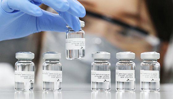 국산 1호 코로나 백신에 기대