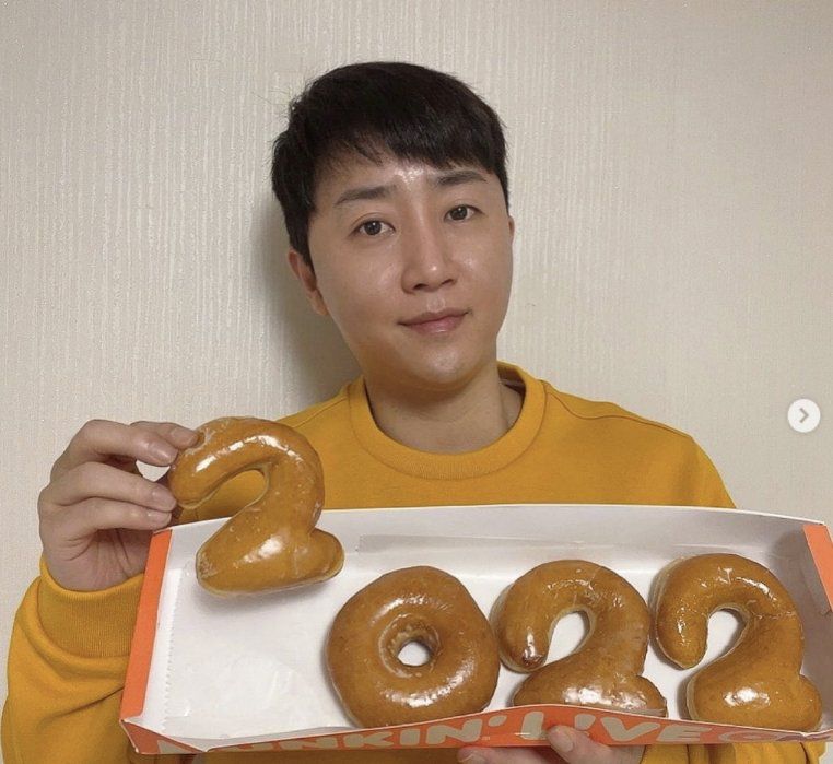 포커선수로 변신한 홍진호. 프로게이머로는 만년 2인자에 머물렀던 홍진호는 올해 국제 포커 대회에서 2차례 우승했다. 사진 홍진호 SNS