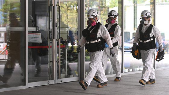 일러스트 = 김지윤 기자 kim.jeeyoon@joongang.co.kr