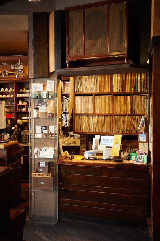 예술계 인사들의 사랑방이자 1980년대 대표적 공안 사건인 학림사건의 시발점이 된 학림다방.