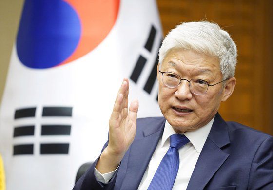 윤덕민 주일 한국대사. 교도=연합뉴스