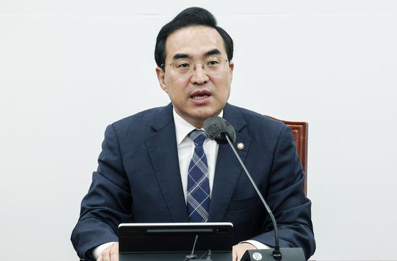 박홍근 더불어민주당 원내대표가 6일 오전 서울 여의도 국회에서 열린 정책조정회의 참석해 발언하고 있다. 김성룡 기자