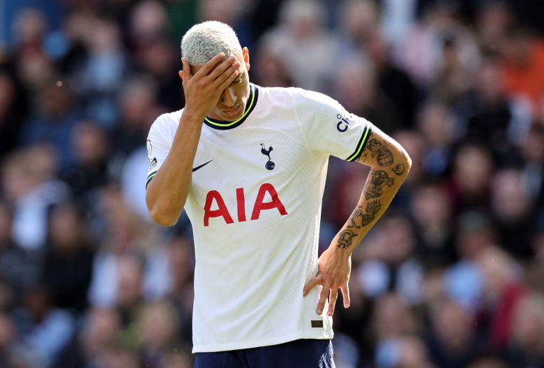 아쉬워하고 있는 토트넘 히샤를리송. 로이터=연합뉴스