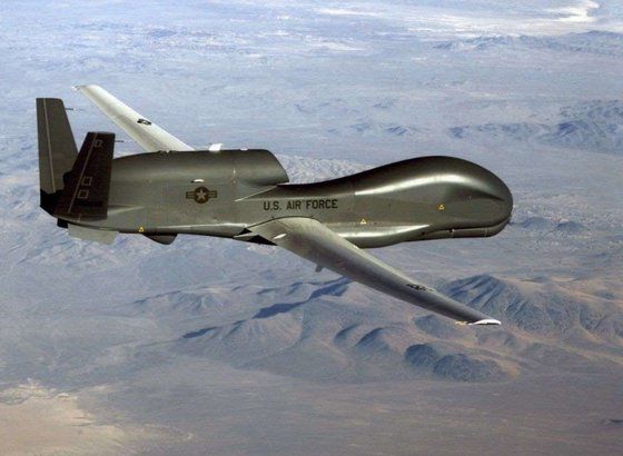 고고도 무인정찰기 RQ-4 '글로벌 호크'. 사진 미 공군