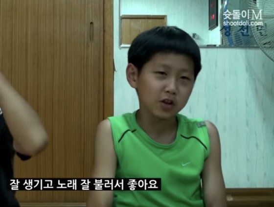 날아라 슛돌이 시절 GD를 좋아한다고 고백한 이강인. 사진 온라인 커뮤니티 캡처