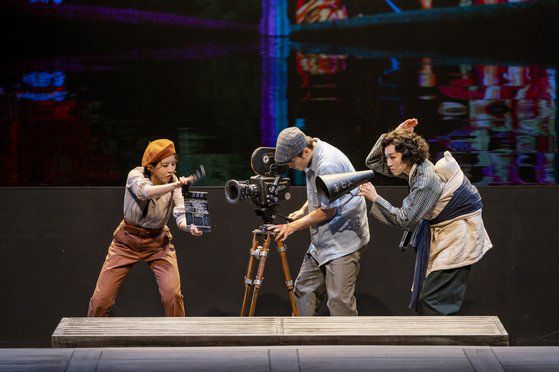 동명 뮤지컬의 실황을 기록한 영화 '명색이 아프레걸'. 사진 국립극장