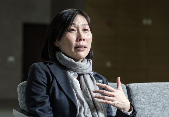 샤웨이 리 세계식량계획(WFP) 아프가니스탄 국가사무소장이 12일 오후 서울 여의도 국회에서 중앙일보와 인터뷰하고 있다. 김성룡 기자