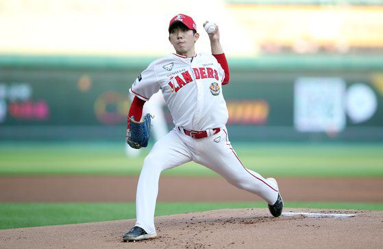 SSG 왼손투수 오원석. 3차전 선발로 낙점됐다. 뉴스1