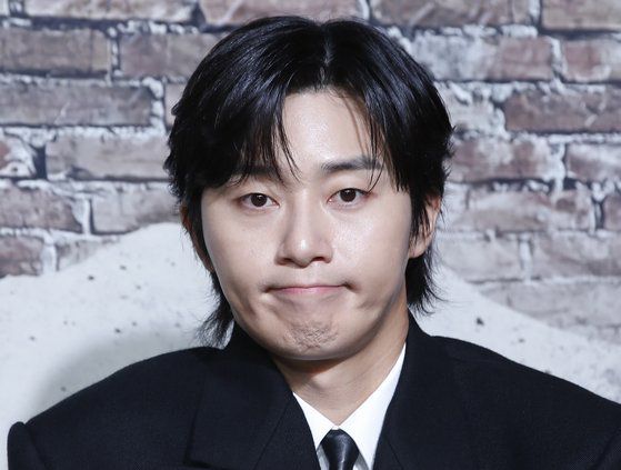 배우 박서준은 19일 서울 용산구 레이어20 스튜디오에서 열린 넷플릭스 오리지널 시리즈 '경성크리처'(감독 정동윤) 제작발표회에서 "태상이는 금옥당의 대주가 되기 전까지 정말 많은 고생을 하며 성장했다"며 "그가 살아온 인생이 보일 수 있도록 캐릭터를 묘사하려고 많이 노력했다"고 말했다. 뉴스1