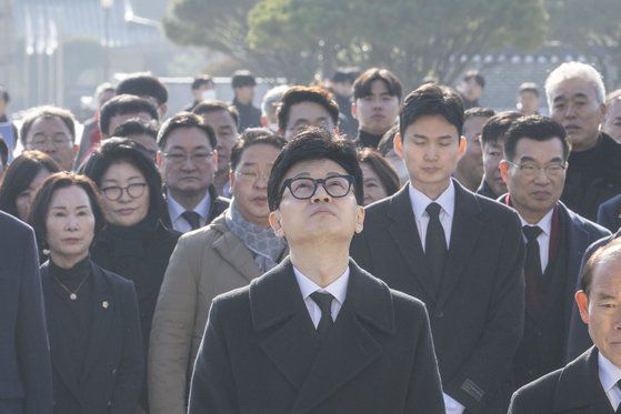 한동훈 국민의힘 비상대책위원장이 4일 오전 광주 북구 운정동 국립5·18민주묘지를 찾아 방명록을 작성했다. 한 위원장이 남긴 방명록. 뉴스1