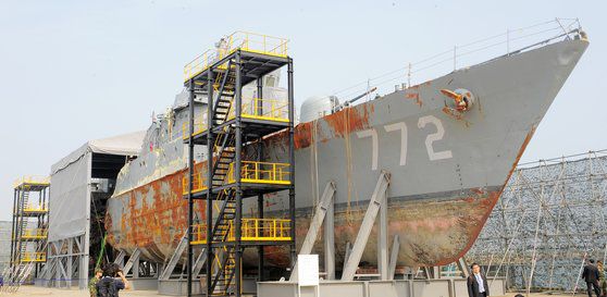 2010년 5월 19일 오후 평택2함대에서 언론에 공개한 천안함 절단면. 중앙포토