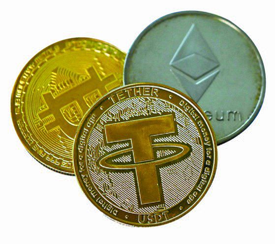 테더 코인(USDT·맨앞 이미지)은 글로벌 암호화폐 시장의 3대 코인 중 하나다. 연합뉴스