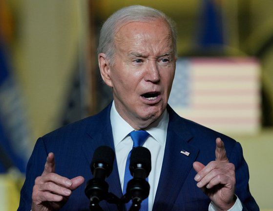 조 바이든 미국 대통령이 지난 8일(현지시간) 위스콘신주 게이트웨이 테크니컬 대학에서 연설하고 있다. AP=연합뉴스