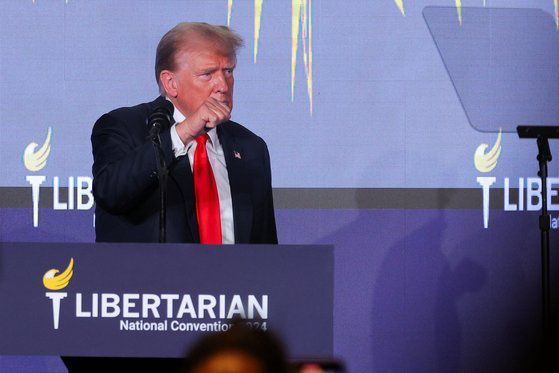 도널드 트럼프 전 미 대통령이 25일(현지시간) 자유당 전당대회에서 연설하고 있다. 로이터=연합뉴스