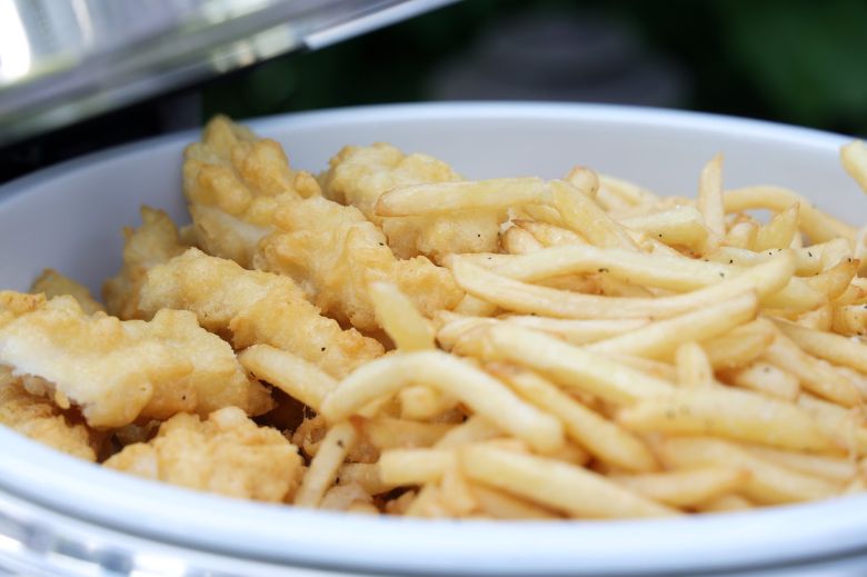 감자와 다진고기, 토마토 소스가 어우러진 셰퍼즈 파이. 장진영 기자