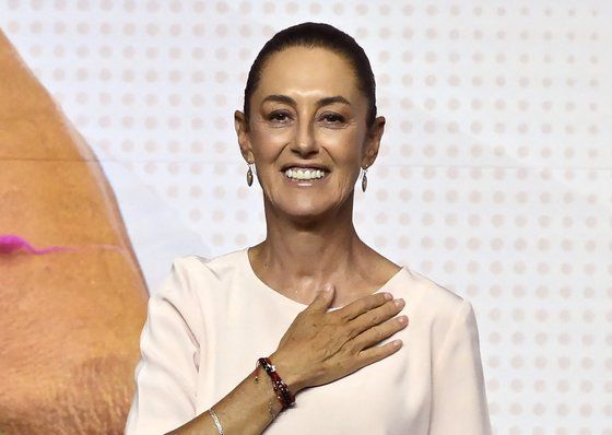 오는 6월 멕시코 대선의 유력한 후보 셰인바움. AFP=연합뉴스