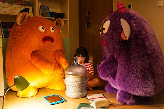 영화 '미망'은 서울 광화문 일대를 배경으로 그려낸 로맨스로, 거리에서 우연히 과거의 연인이었던 ‘남자’를 재회한 ‘여자’의 시간을 따라간다. 사진 영화사 진진