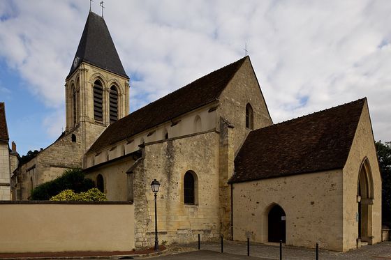 2011년의 프랑스 에르블레 성당 모습. 사진 Geoffroy GUEGAN