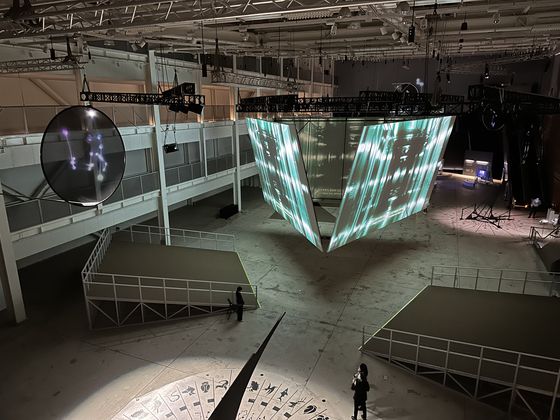 김아영 '딜리버리 댄서의 선: 인버스' 전시 전경. 이소진 기자