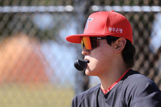 미국 스프링캠프에서 타격훈련을 준비하는 KIA 김도영. 연합뉴스