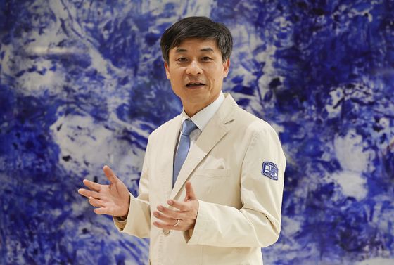 윤종현 교수(은평성모병원 류마티스내과)는 "통풍은 단순한 관절 질환이 아니다"라고 강조한다. '뉴스 페어링'에서 올바른 치료 및 예방법을 정리했다. 임현동 기자