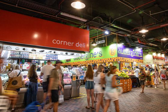165년 역사를 자랑하는 애들레이드 센트럴 마켓. 신선한 음식을 싼값에 먹을 수 있다. 최승표 기자