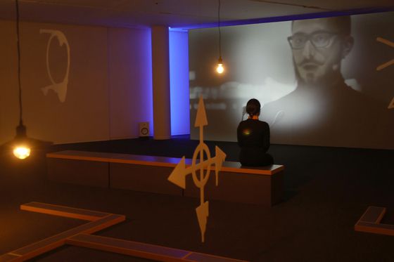 김아영의 출세작 ‘딜리버리 댄서의 구’(2022). [사진 LG]