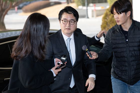 심우정 검찰총장이 13일 오전 서울 서초구 대검찰청으로 들어서고 있다. 뉴스1