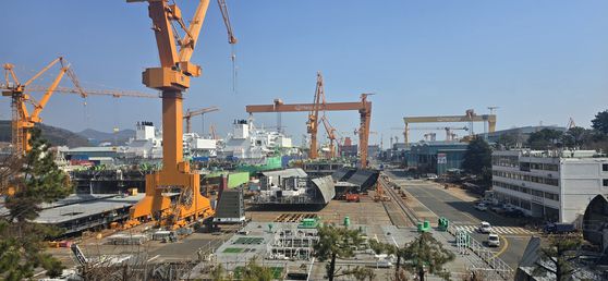 거제 옥포만에 위치한 한화오션 거제사업장의 모습. 이수정 기자