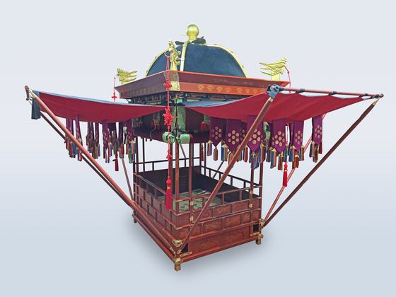 20일 오후 서울 종로구 종묘 정전에서 보수 공사 준공기념 미디어파사드 공연이 펼쳐지고 있다.  국가유산청은 5년에 거쳐 국보 종묘 정전 보수공사를 완료하고 창덕궁 구(舊)선원전에 임시 봉안되었던 조선 왕과 왕비, 대한제국 황제와 황후의 신주 49위를 종묘 정전으로 다시 모셔오는 ‘환안제’를 열었다. 뉴스1