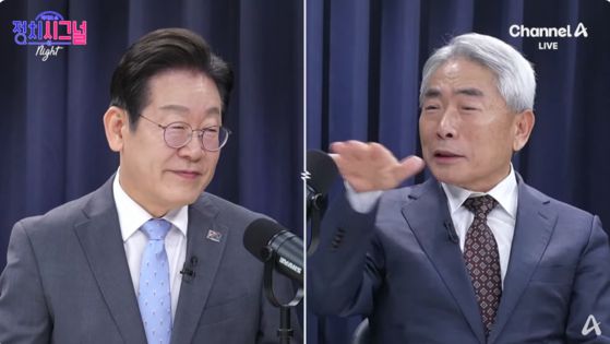 이재명 후보는 민주당 대표였던 지난달 13일 채널A 유튜브 방송인 '정치시그널'에 출연해 정규재 전 한국경제신문 주필과 대담했다. 정 전 주필은 최근 자신의 유튜브 채널에서 "이재명 전 대표에 대한 재판의 홍수는 윤석열 전 대통령을 비롯한 검사들의 장난이라고 본다"고 발언했다. 유튜브 캡처
