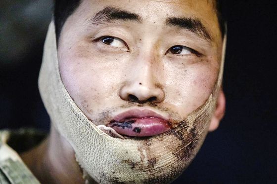 국정원은 이날 국회 정보위에 김 위원장의 둘째 딸 김주애의 행보에 대해 "4월 들어 김정은의 역점 사업 현장 방문을 연거푸 수행하면서 후계 구도 구축 분위기를 다져가고 있는 양상"이라고 보고했다. 연합뉴스