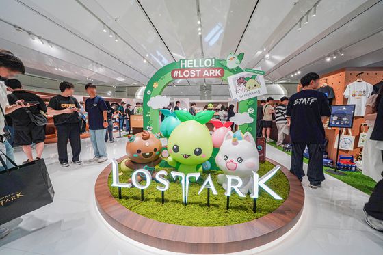 서울 영등포구에 위치한 '더현대 서울' 5층 에픽서울에서 지난해 8월 열린 로스트아크 팝업 스토어. 사진 스마일게이트