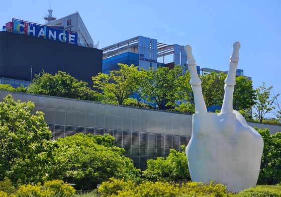 국립아시아문화전당. 옛 전남도청 건물 뒤에 숨어 있다.