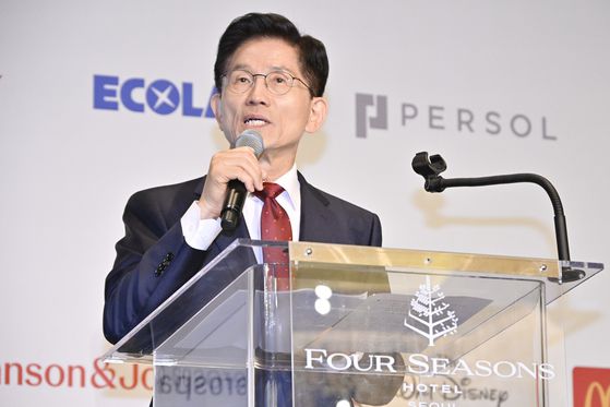 김문수 국민의힘 대선후보가 19일 서울 종로구 포시즌스호텔에서 열린 주한미국상공회의소(암참) 간담회에서 발언하고 있다. 임현동 기자