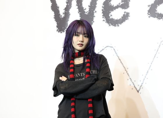 민니는 "재계약 이후 첫 음반이라 열심히 준비했다"고 기대를 당부했다. 사진 뉴시스