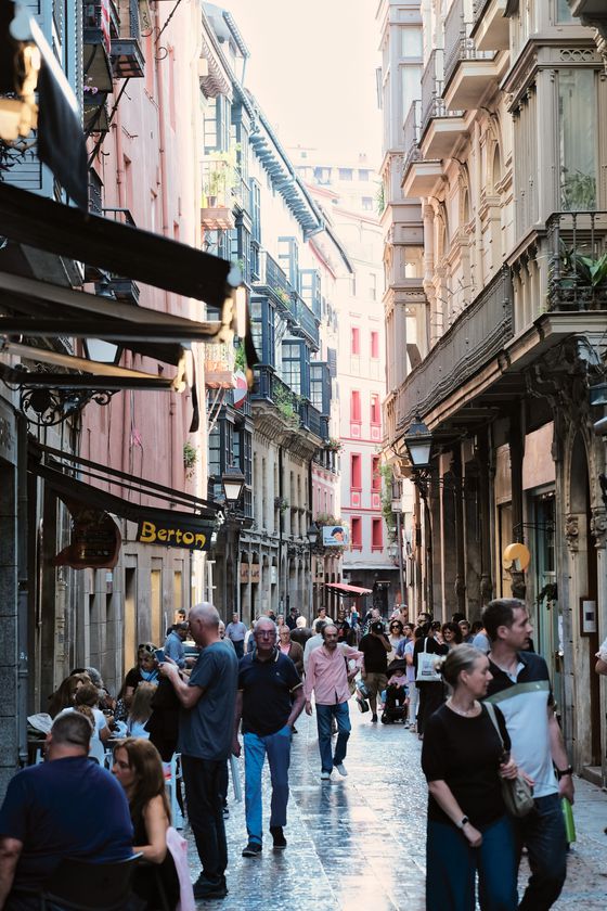 옛 모습을 간직한 구도심 ‘카스코 비에호’. 산티아고 순례길 중 북쪽길 루트가 이곳을 지난다.