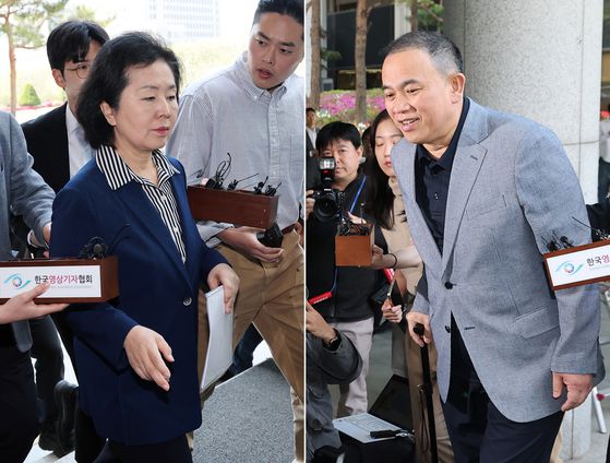 '명태균 여론조사 비용 대납 의혹'과 관련해 홍준표 전 대구시장에 대한 폭로를 이어오고 있는 강혜경 전 미래한국연구소 부소장이 지난 23일 오전 대구경찰청에 참고인 조사를 받기 위해 출석하고 있다. 뉴스1