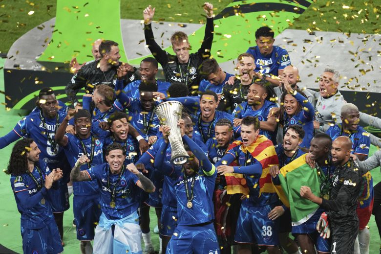 첼시는 UEFA가 주관하는 5개 대회 모두 우승한 최초의 클럽이 됐다. [AP=연합뉴스]