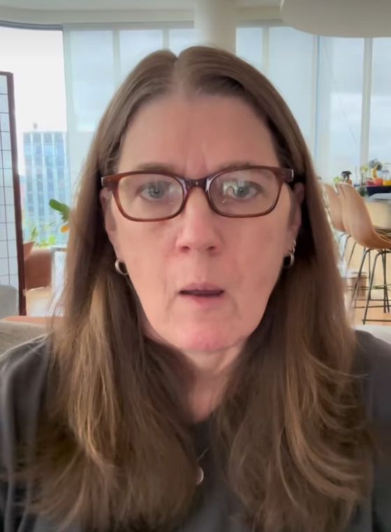 도널드 트럼프 미국 대통령과 의절한 그의 조카 메리 트럼프. 사진 인스타그램 캡처