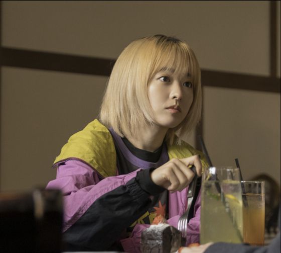 학창시절 육상부였던 유미지는 밝고 씩씩한 모습을 보여준다. 사진 tvN