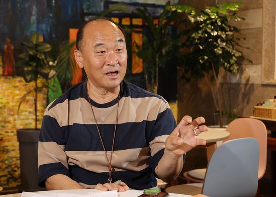 공연 땐 진주 남강에 600석 규모의 수상 객석을 조성했다. 송봉근 기자